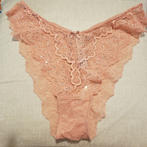 NWT Victoria Secret panty - Picture 1 of 3